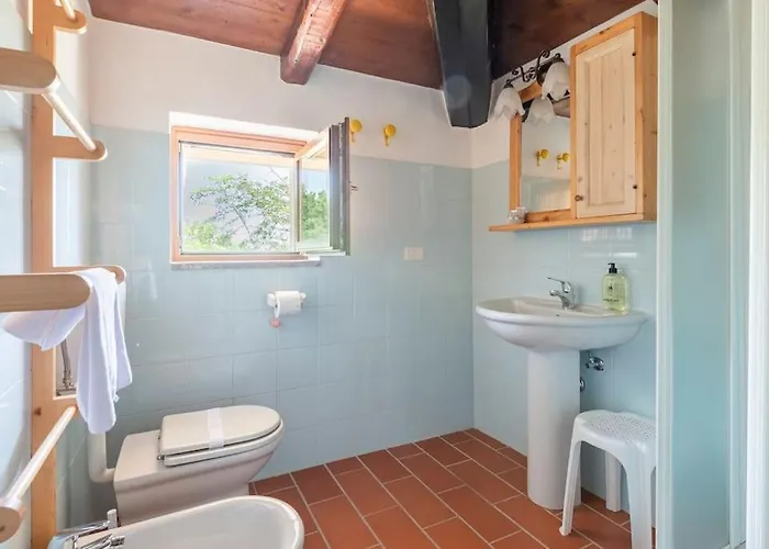 32 Peaceful Hideaway On Monte Amiata Pool, Wi-fi, Parking Castel del Piano (Tuscany)